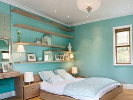 Duck blue wall decoration - Duck blue wall decoration in a bedroom