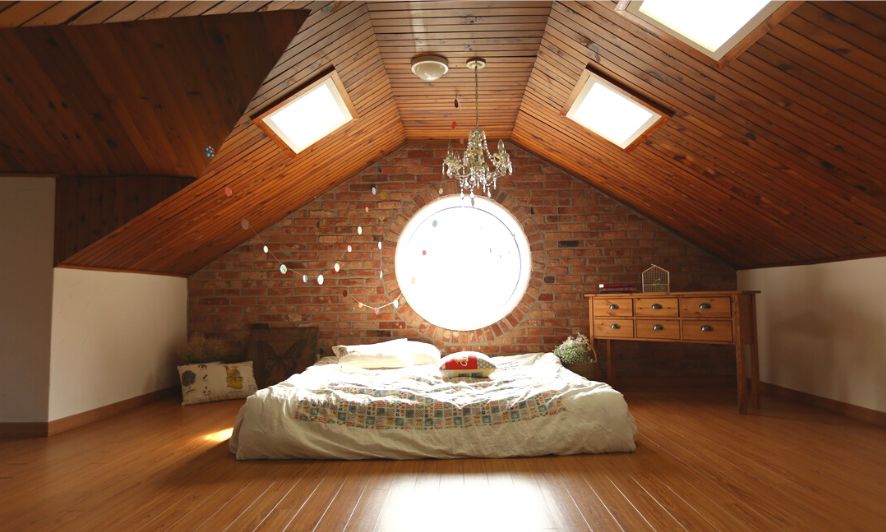 How to arrange a room under the attic?