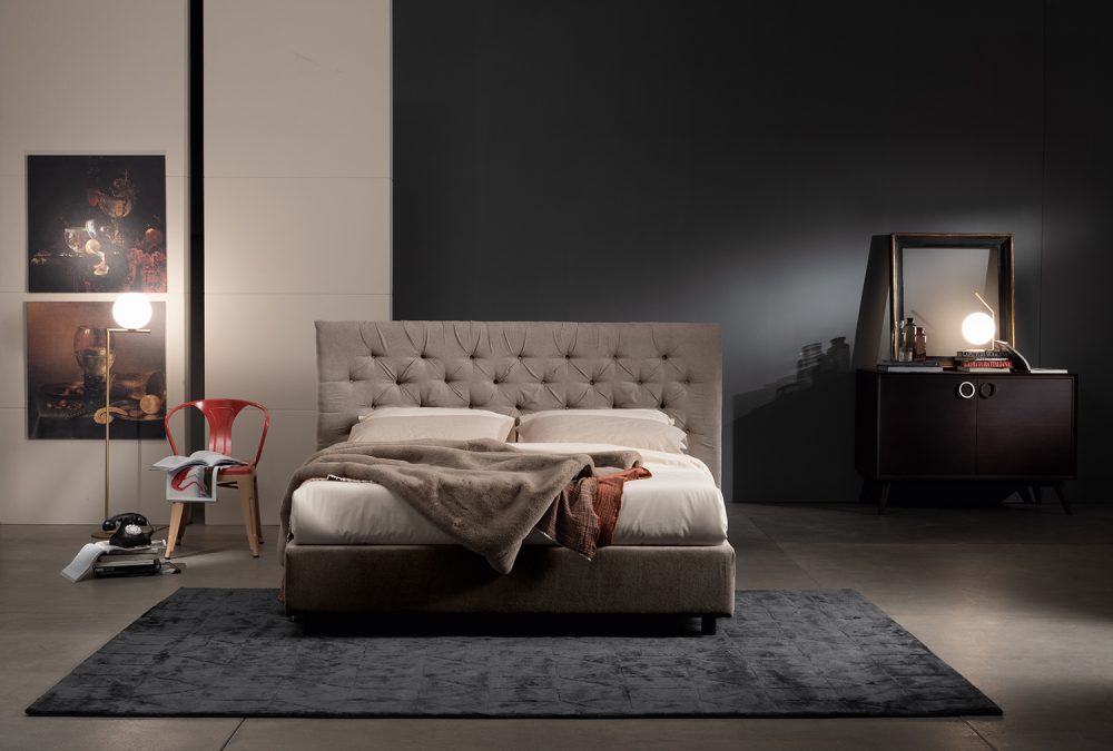 Bed upholstered with folding bed: ideal solution